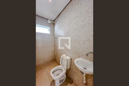 Banheiro de kitnet/studio para alugar com 1 quarto, 30m² em Mooca, São Paulo