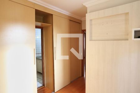 Suíte de apartamento à venda com 3 quartos, 80m² em Sagrada Família, Belo Horizonte