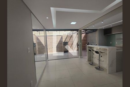 Sala de casa de condomínio à venda com 3 quartos, 160m² em Cabral, Contagem