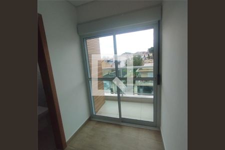 Casa à venda com 3 quartos, 200m² em Vila Salete, São Paulo