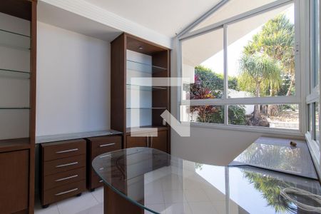 Escritório de casa de condomínio para alugar com 5 quartos, 412m² em Residencial Barão do Café, Campinas