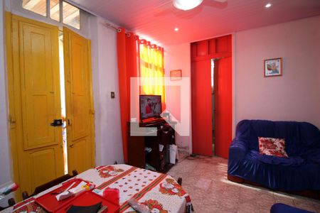 Sala de casa à venda com 3 quartos, 190m² em Olaria, Rio de Janeiro