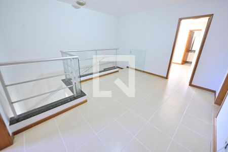 Corredor de casa de condomínio para alugar com 4 quartos, 183m² em Jardim Goiás, Goiânia