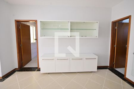 Sala de casa de condomínio para alugar com 4 quartos, 183m² em Jardim Goiás, Goiânia