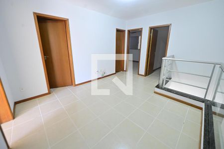 Corredor de casa de condomínio para alugar com 4 quartos, 183m² em Jardim Goiás, Goiânia