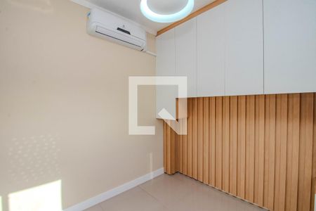 Quarto 2 de apartamento para alugar com 2 quartos, 40m² em Sarandi, Porto Alegre