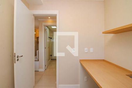 Quarto 1 de apartamento para alugar com 2 quartos, 40m² em Sarandi, Porto Alegre