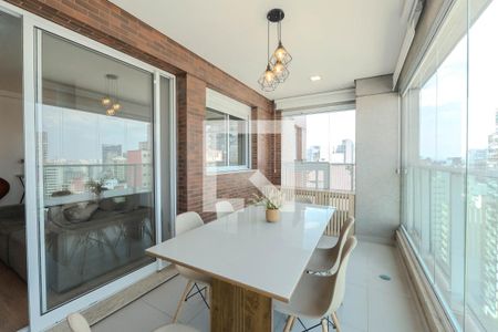 Sacada de apartamento à venda com 2 quartos, 64m² em Bela Vista, São Paulo