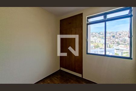 Quarto de apartamento à venda com 3 quartos, 127m² em Santo Antônio, Belo Horizonte