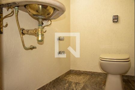 Lavabo de casa para alugar com 4 quartos, 245m² em Planalto Paulista, São Paulo