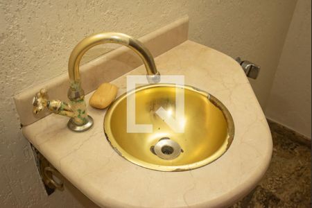 Lavabo de casa para alugar com 4 quartos, 245m² em Planalto Paulista, São Paulo