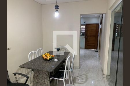 Casa à venda com 4 quartos, 260m² em Swiss Park, Campinas