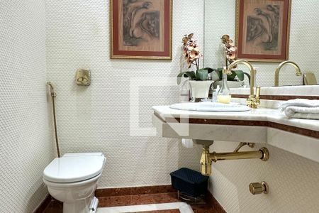 Lavabo de apartamento à venda com 3 quartos, 215m² em Copacabana, Rio de Janeiro