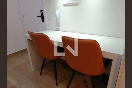 Cozinha de kitnet/studio para alugar com 1 quarto, 25m² em Sumarezinho, São Paulo