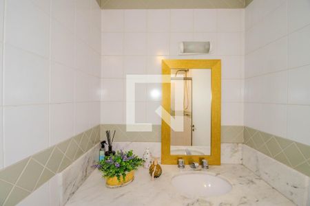 Banheiro Social de apartamento para alugar com 2 quartos, 141m² em Auxiliadora, Porto Alegre