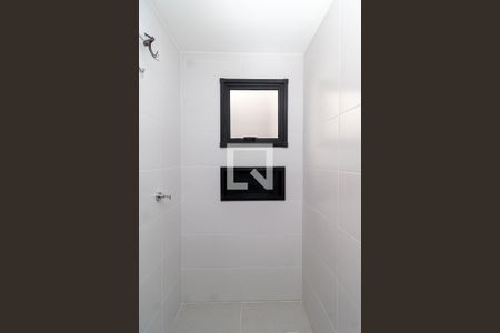 Banheiro de apartamento à venda com 1 quarto, 30m² em Parada Inglesa, São Paulo