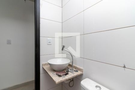 Banheiro de apartamento à venda com 1 quarto, 33m² em Parada Inglesa, São Paulo