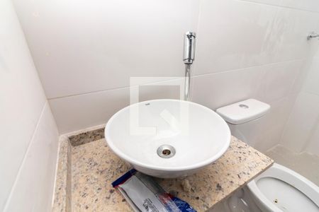 Banheiro de apartamento à venda com 1 quarto, 33m² em Parada Inglesa, São Paulo