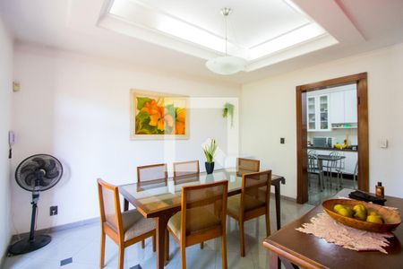 Sala 2 de casa à venda com 3 quartos, 567m² em Vila América, Santo André