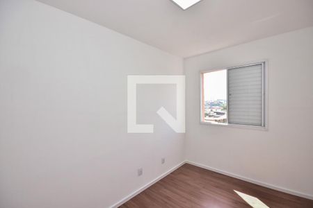 Quarto 1 de apartamento para alugar com 2 quartos, 42m² em Jardim Tres Irmaos, Taboão da Serra