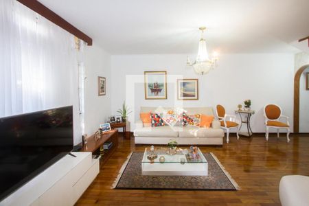 Casa à venda com 3 quartos, 147m² em Santo Amaro, São Paulo