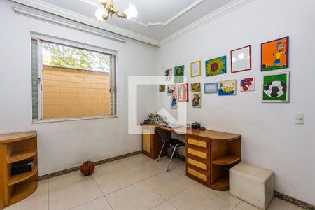Sala 3 de casa à venda com 4 quartos, 680m² em São Luiz, Belo Horizonte