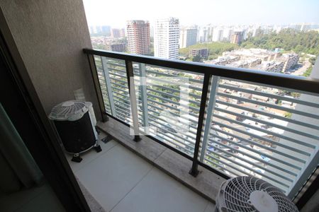 Varanda de kitnet/studio para alugar com 1 quarto, 38m² em Jacarepaguá, Rio de Janeiro