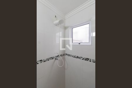 Banheiro Suíte 1 de casa de condomínio à venda com 2 quartos, 69m² em Vila Araguaia, São Paulo