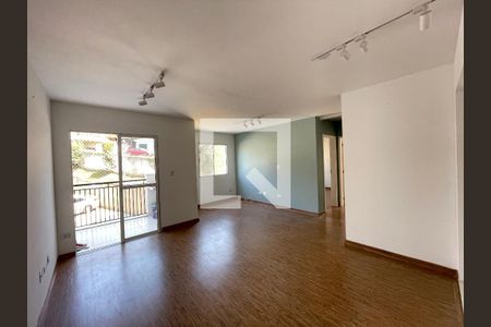 Sala de apartamento para alugar com 2 quartos, 70m² em Jardim Sabiá, Cotia