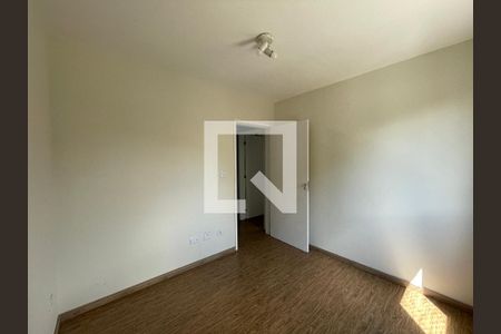 Quarto  de apartamento para alugar com 2 quartos, 70m² em Jardim Sabiá, Cotia
