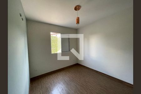 Suíte 1 de apartamento para alugar com 2 quartos, 70m² em Jardim Sabiá, Cotia