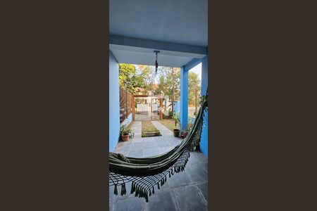Garagem de casa à venda com 2 quartos, 88m² em Hípica, Porto Alegre