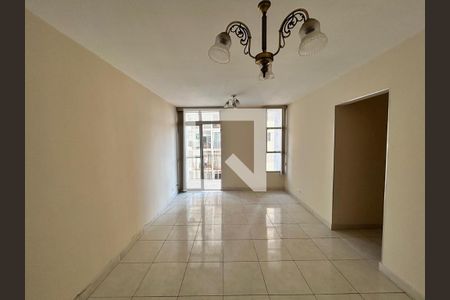 Sala de apartamento para alugar com 3 quartos, 79m² em Vila Sofia, São Paulo