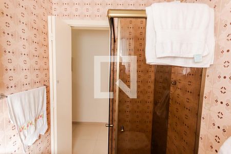 Banheiro Social de casa à venda com 2 quartos, 150m² em Jardim Itapoan, Santo André