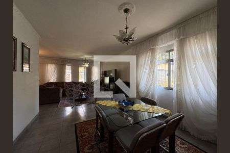 Sala de casa à venda com 3 quartos, 378m² em Vila Lucinda, Santo André