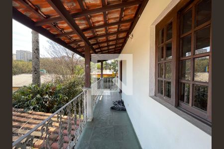 Varanda Sala de casa à venda com 6 quartos, 300m² em Cidade São Francisco, São Paulo