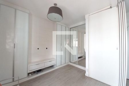 Closet da suíte de apartamento à venda com 1 quarto, 67m² em Cambuí, Campinas