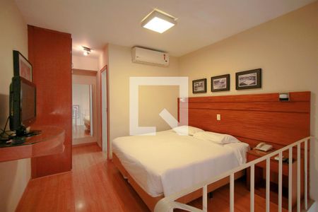 Suíte de apartamento para alugar com 1 quarto, 50m² em Savassi, Belo Horizonte