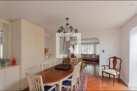 Sala de casa à venda com 3 quartos, 300m² em Aclimação, São Paulo