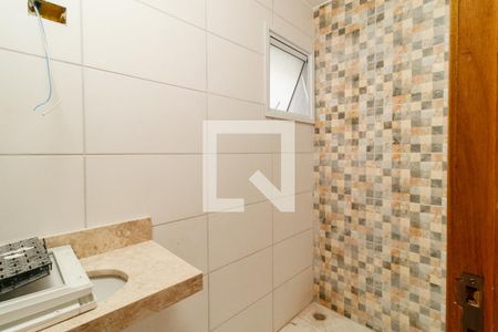 Banheiro de apartamento à venda com 1 quarto, 41m² em Vila Mazzei, São Paulo