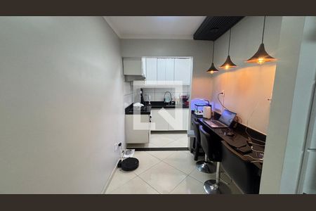 Sala de apartamento à venda com 2 quartos, 48m² em Vila Clarice, Santo André