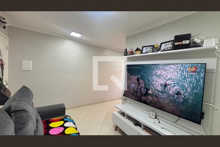 Sala de apartamento à venda com 2 quartos, 48m² em Vila Clarice, Santo André