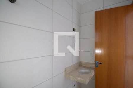 Banheiro da Suíte de apartamento à venda com 2 quartos, 37m² em Vila Mazzei, São Paulo