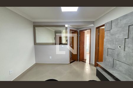 Sala  de apartamento para alugar com 2 quartos, 85m² em Pinheirinho, Santo André