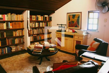 Casa à venda com 3 quartos, 12m² em Maravista, Niterói