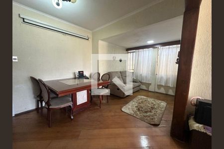 Casa à venda com 3 quartos, 140m² em Vila Carrão, São Paulo