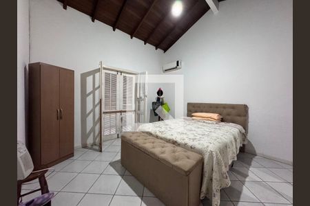 Quarto 1 de casa para alugar com 2 quartos, 131m² em Pinheiro, São Leopoldo