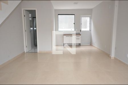 Sala de apartamento para alugar com 2 quartos, 80m² em Campo Grande, Rio de Janeiro