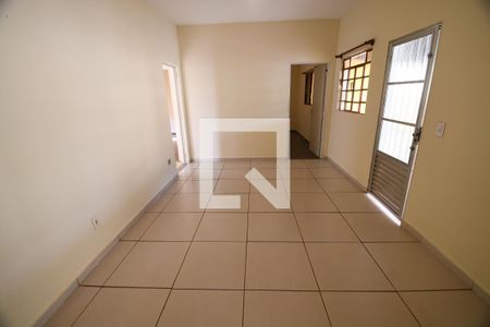 Sala de casa à venda com 3 quartos, 160m² em Vila Santa Isabel, Campinas