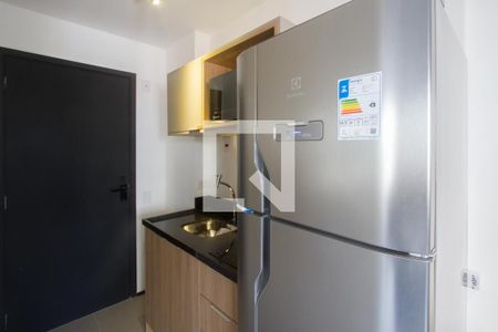 Cozinha de kitnet/studio para alugar com 1 quarto, 27m² em Jardim das Acacias, São Paulo